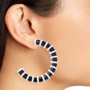LELE SADOUGHI
Gallery Beaded Hoop Earrings In Jet